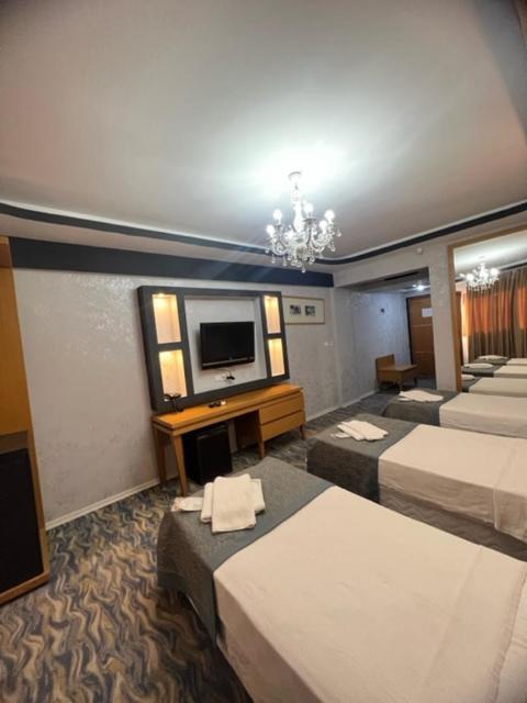 Uenaten Otel Gaziemir Екстериор снимка